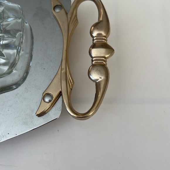 Vintage Serving Tray with glass server - Picture 2 of 12